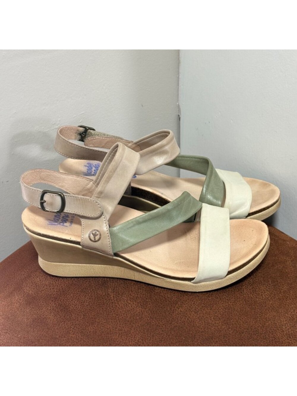 Wanda Panda Meryl Womens Leather Wedge Sandals Size 40 us9 Beige Green Spain